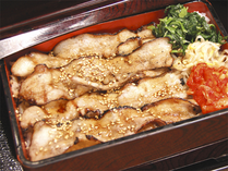 ランチは「ぶた重」で決まり！