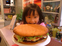 バースデーバーガーやウエディングバーガーなどに大人気！！